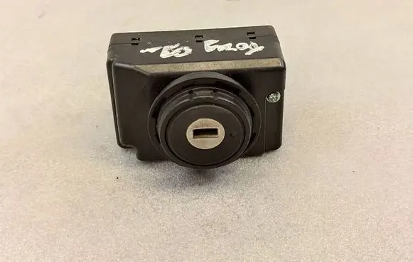 Volkswagen Touareg I Ignition lock 3D0905865H 33300101