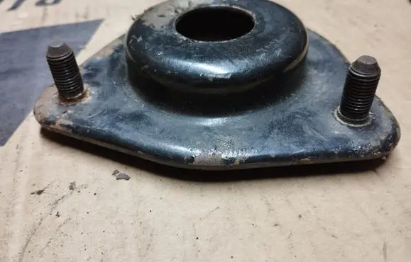 Dodge Caliber Coil spring mount 