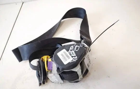 Volkswagen Jetta V Front seatbelt 1k4857706e