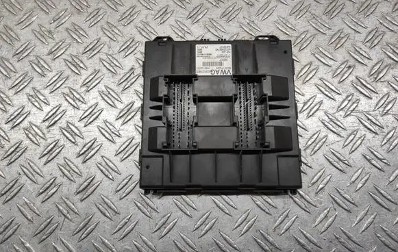 Volkswagen Jetta VI Comfort/convenience module 5C0937087E A2C53396745 5WK49114