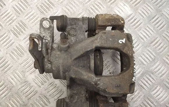 Opel Movano B Rear brake caliper