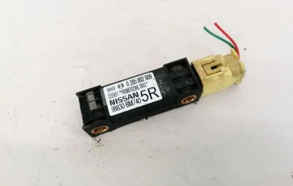 Nissan Almera N16 Airbag deployment crash/impact sensor 0285002009 98830BM740