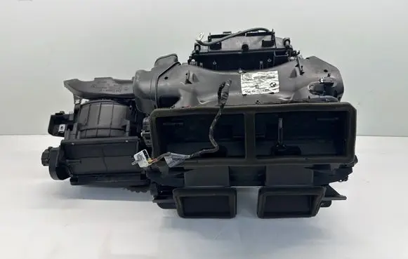 BMW 1 E81 E87 Interior heater climate box assembly 9132568