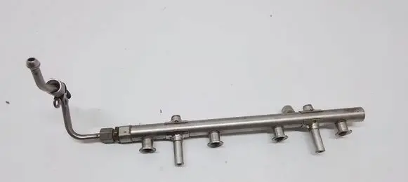 Volkswagen Golf VII Fuel main line pipe 06K133317H