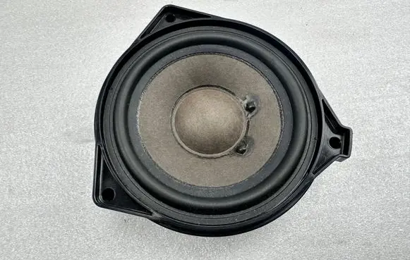 Mercedes-Benz S W222 Panel speaker A2228200602