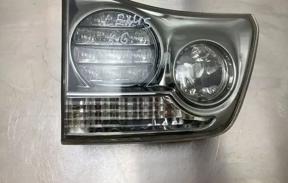 Lexus RX 330 - 350 - 400H Tailgate rear/tail lights E131409 020011