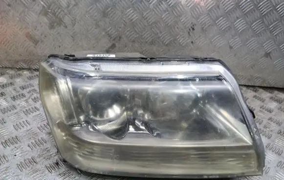 Suzuki Grand Vitara II Headlight/headlamp