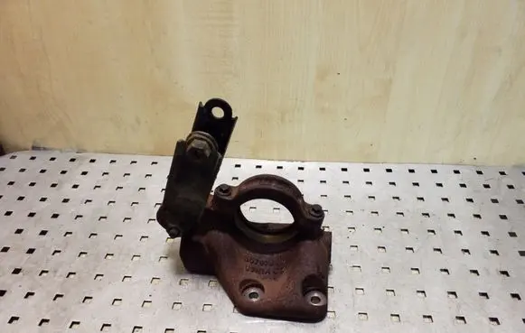 Volvo XC60 Driveshaft support bearing bracket 30787842