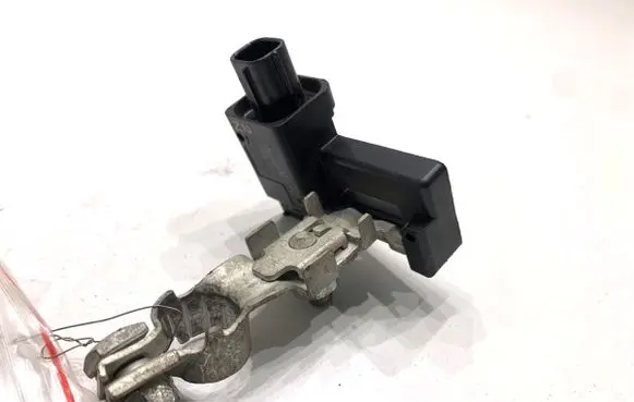 Nissan Pulsar Negative earth cable (battery) 