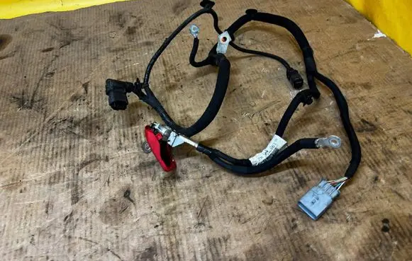 Citroen DS7 Crossback Positive cable (battery) 9819972280