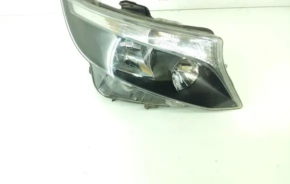 Mercedes-Benz Vito Viano W447 Headlight/headlamp A4479067800