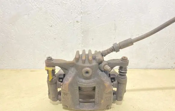 Renault Trafic III (X82) Front brake caliper
