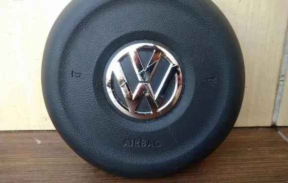 Volkswagen Up Steering wheel airbag cover 3076336