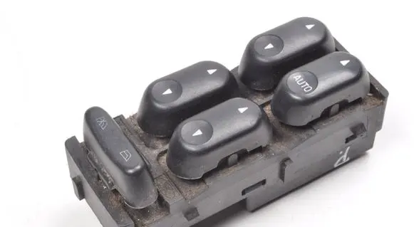 Land Rover Freelander 2 - LR2 Quarter vent window switch YUD500320PUY