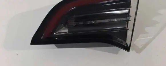 Tesla Model 3 Tailgate rear/tail lights 107740299F AR7201880012790
