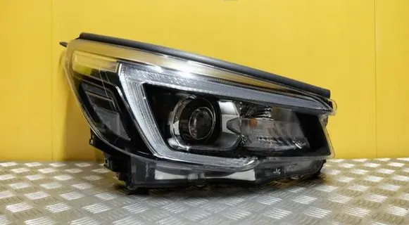 Subaru Forester SK Headlight/headlamp SUBARU-FORESTER 3031