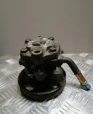 Mazda 323 F Power steering pump
