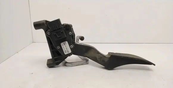 Opel Zafira A Accelerator throttle pedal 9202341 6PV00811400