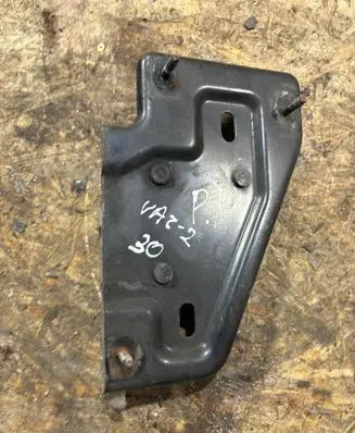 Iveco Daily 6th gen Front bumper mounting bracket
