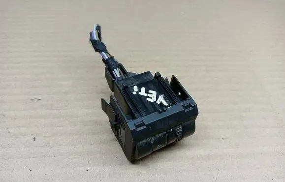 Headlight level height control switch