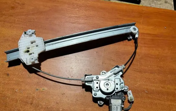 Hyundai Matrix Rear door window regulator with motor 9882017200
