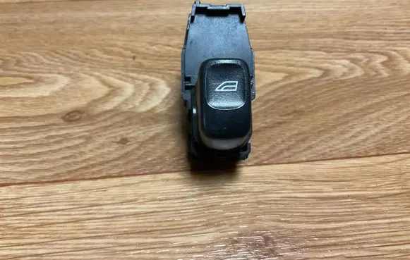Electric window control switch