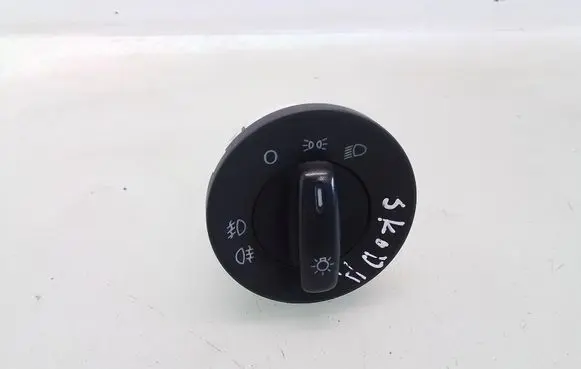 Skoda Octavia Mk2 (1Z) Light switch 1Z0941431C