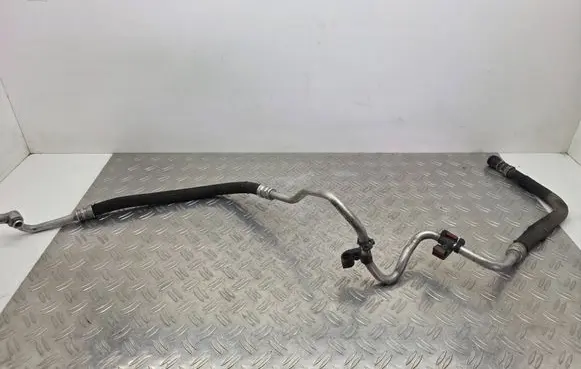 BMW 7 F01 F02 F03 F04 Oil cooling pipe 