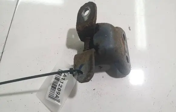 Toyota Yaris Front door upper hinge 