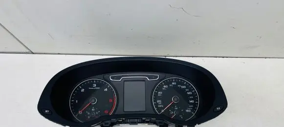 Audi Q3 8U Speedometer (instrument cluster) 8U0920980C