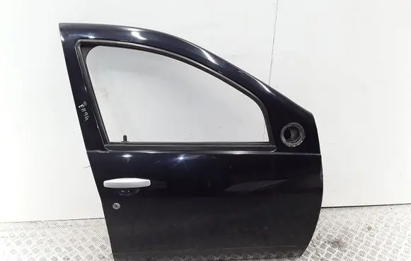 Dacia Duster Front door 