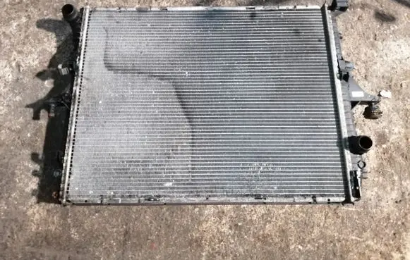 Audi Q7 4L Coolant radiator 7L6121253B