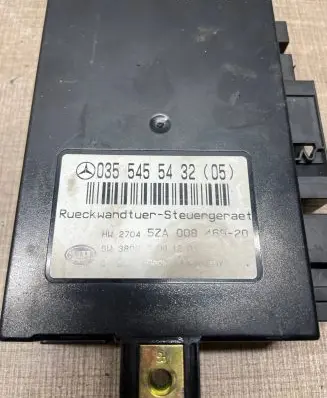 Tailgate/trunk control unit/module