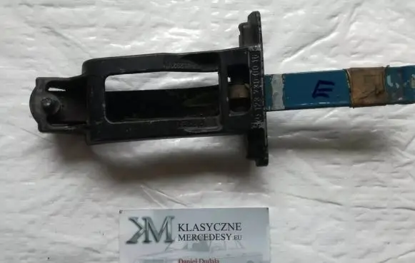 Mercedes-Benz W123 Rear door check strap stopper 1237300016