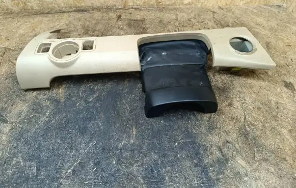 Volkswagen PASSAT B6 Steering wheel column trim 3C1857200 P0108685