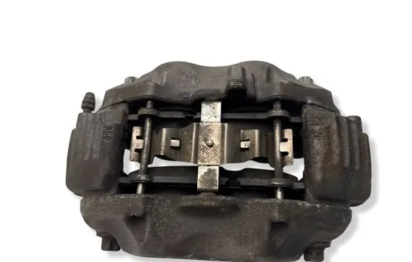 Mercedes-Benz CLS C219 Front brake caliper A0034205383