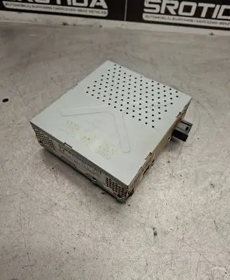 Mercedes-Benz E W211 Sound amplifier A2118274142