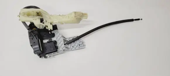 KIA Sportage Front door lock 813203U020