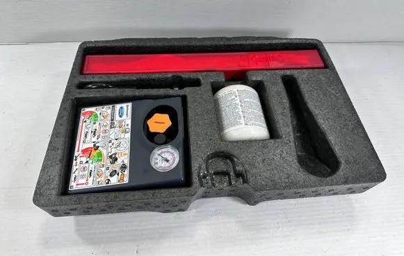 Ford S-MAX Tool set EM2BR16G040BB