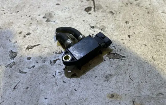 Opel Corsa E Exhaust gas pressure sensor C74386800 2205 55599659