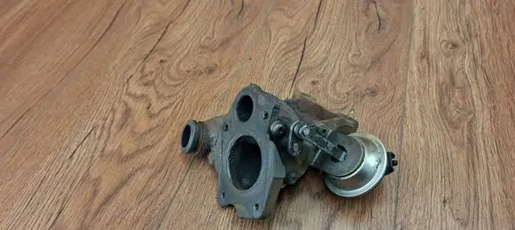 Renault Laguna III EGR valve 7701478957