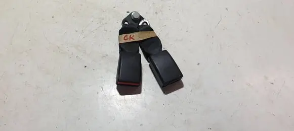 Rear seatbelt buckle