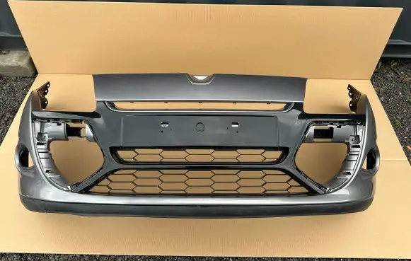 Renault Megane III Front bumper 620228999R D95D12