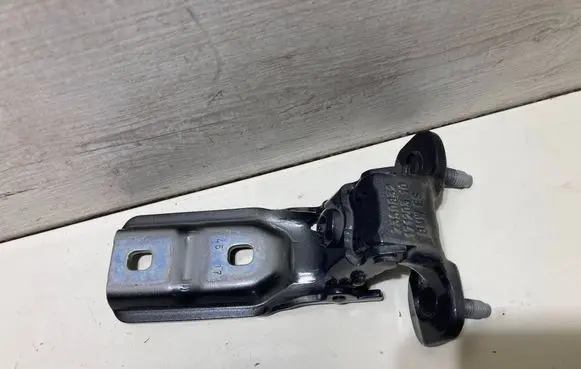 BMW X1 F48 F49 Tailgate/trunk/boot hinge 7350832