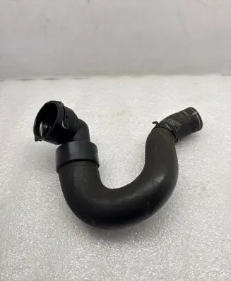 Opel Astra K Engine coolant pipe/hose 13373153 565563897