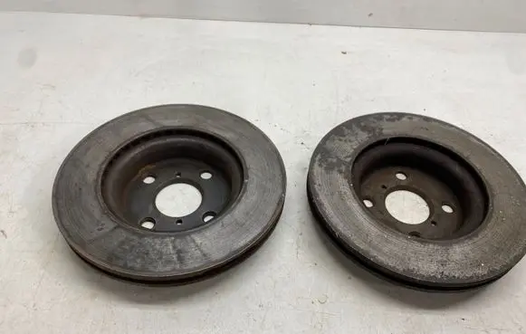 Toyota Yaris Front brake disc 4351200260