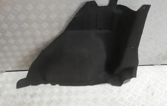 Trunk/boot side trim panel