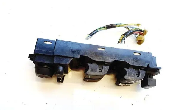 Mazda 3 II Electric window control switch 8359t2 bcd166350b