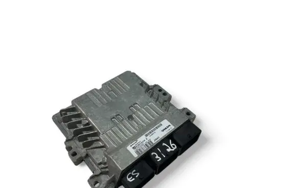 Volvo V50 Engine control unit/module ECU 31336712 S180134102A