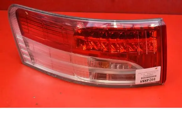 Toyota Avensis Verso Rear/tail lights